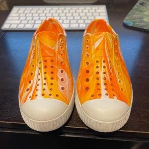 Native Jefferson Marbled Tie Dye Orange Water Shoe